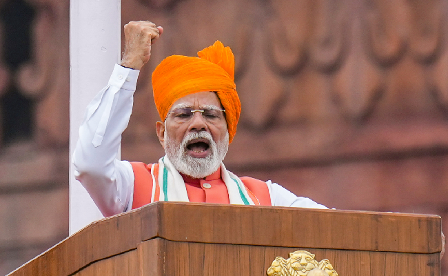 PM Modi delivers 103-minute I-Day speech, longest ever by any PM